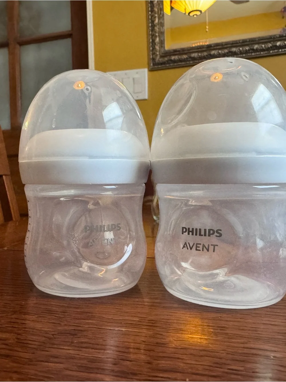 Philips Avent - Clear Glass Baby Bottles with White Caps and Nipples - Pack